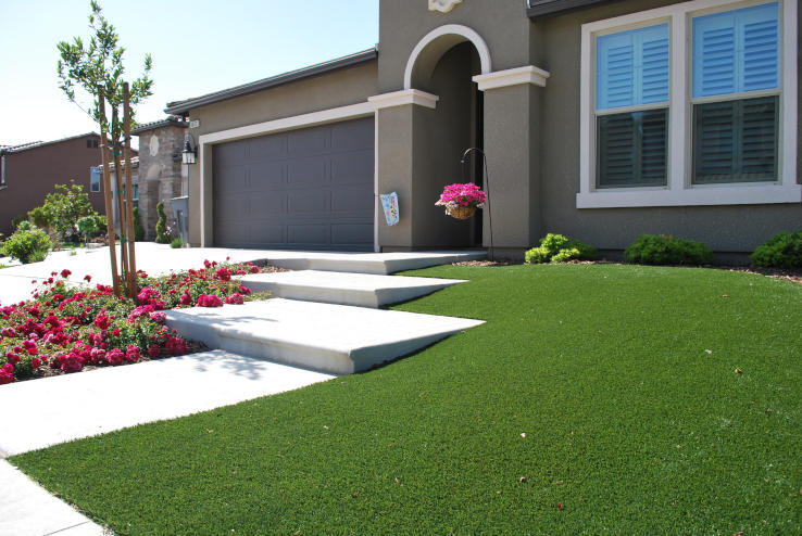 Embrace Sustainable Living in Atlanta with an Artificial Lawn