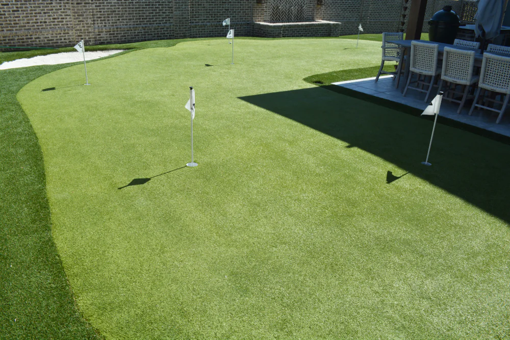 Sam Burns' backyard putting green